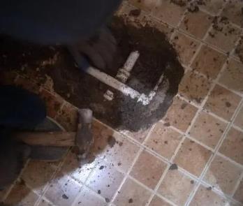 兰州市卫生间漏水维修公司为您分享下卫生间渗水如何处理及注意事项